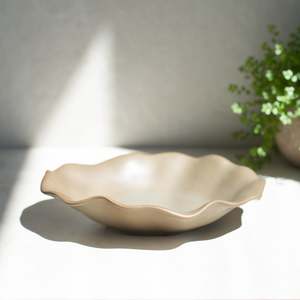 Platters Serveware: Fluide Plate | Grey/Beige