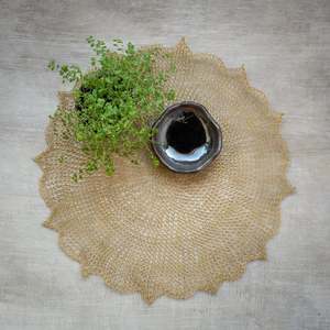 Hand Woven Wire Placemat | Brass scalloped edge
