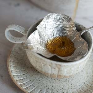 Cups Mugs Teapots: Folklore Leaf Tea Strainer