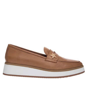Alfie Evie: Alfie & Evie Queens Camel Leather Slip On