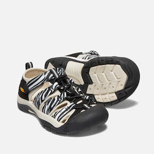 Keen: Keen Kids Newport H2 Black Zebra Star Closed Toe Sandal
