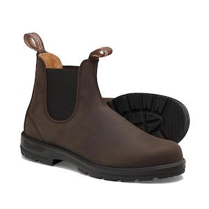 Blundstone: Blundstone 2340 Chelsea Pull On Boots - Rich Brown