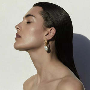 Frontpage: BJ015 Baroque Pearl Earrings | Forever in Bloom