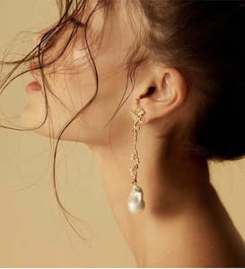 Frontpage: Branch Baroque Pearl Drop Earrings
