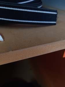 Outdoor Cords: 25mm Girth Elastic for horses - Black with 2 white stripes