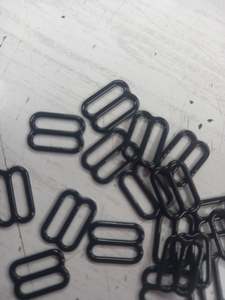 Elastic: 12mm Black Slides