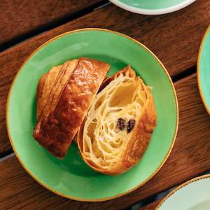 Products: PAIN AU CHOCOLAT