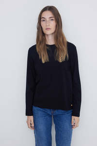 T Shirts: Yerse Long Sleeve Round Neck Tee - Black