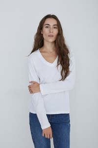 T Shirts: Yerse Long Sleeve Tee - White