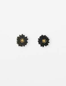 Mini Daisy Earrings