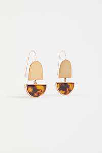 Earrings: Heran Hook Earring