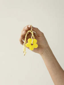 Dotey Daisy Charm
