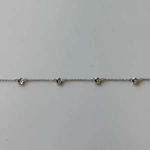 Daisy Chain Bracelet