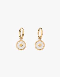 Jewellery: Gold Shell Round Pendant w Mini Heart Earrings
