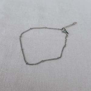Jewellery: Bobble Chain Bracelet