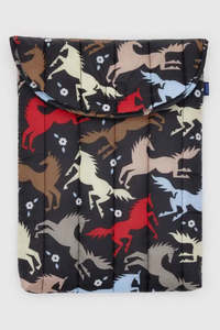 Baggu: Baggu - Puffy Laptop Sleeve 16" - Horse Cut-Outs