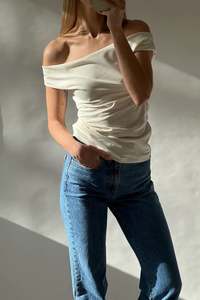 Dominique Healy: Dominique Healy - Vera Tee - Ivory