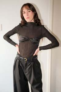 Size 10: Oosterom - Crinkle Silk Skivvy - Black