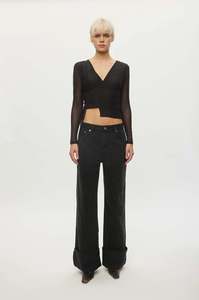 Oval Square - Christy Blouse - Black