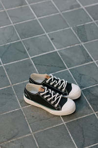 Good News - Chunks - Black