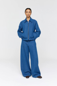 Size 8: Ricochet - Halys Jean - Blue washed