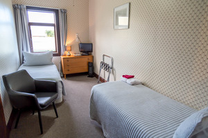 Products: Twin Ensuite Room