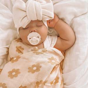 Swaddle: Daisy Chain Organic Muslin Wrap Swaddle - SECONDS