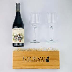 Gift Basket: Stoneleigh Pinot Noir and Glasses Gift Box