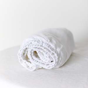 Cot Bassinet Sheets: Brilliant White Linen Cot/Bassinet Sheet