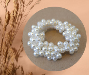 Rider Accessories: Pearl Scrunchie