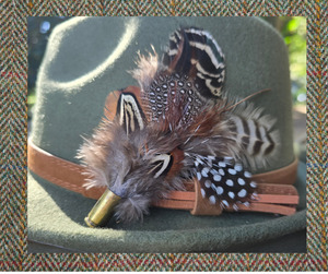 Hat Pins: Feather Hat Pin |Hint Of Spots