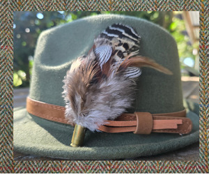 Hat Pins: Feather Hat Pin | A flip Of White