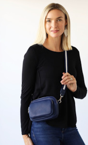 Archer House 1: 3 ZIP POCKET CROSS BODY BAG - Navy