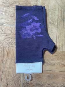 Foxy Home: MERINO PRINTED GLOVELETS - Purple with Purple Flower