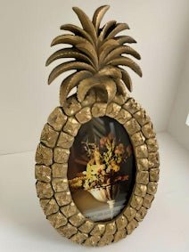Framing: Ready-made Frame: Pineapple