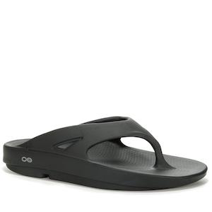 Unisex Sandals: Oofos OOriginal Thong Black