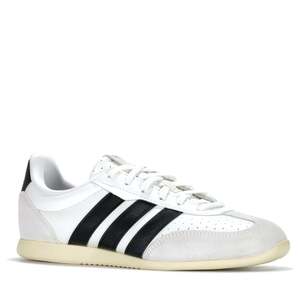 Womens Sneakers: Adidas Barreda Lo White/Black