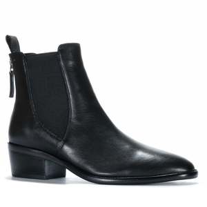 Womens Boots: EOS Ila Black