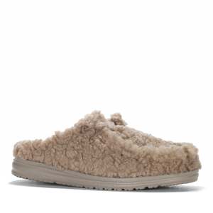 Slippers: Hey Dude Womens Wendy Slipper