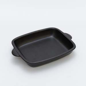 Temuka Pottery: Large Temuka baking dish made in Palmerston North, New Zealand