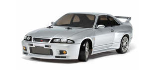 TAMIYA 1:10 TT-02D NISSAN GT-R R33