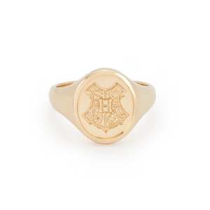 Harry Potter Fine Jewelry: Hogwarts Crest Signet Ring