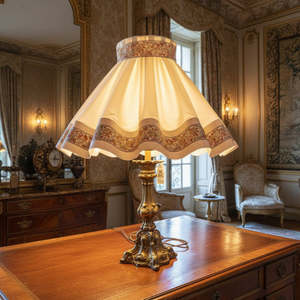 Vintage French Louis XV style Table Lamp