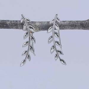 Earrings: Silver Leaf Crawler Earrings "Dina"