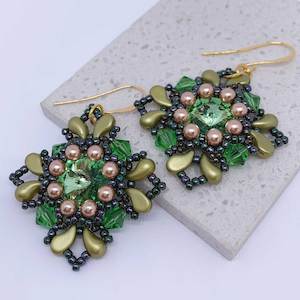 All: Gold Drop Earrings "Areta" (Green)
