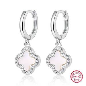 Silver Clover Huggie Earring "Leika" (White)