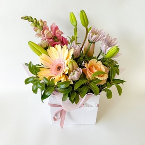 Products: Bloomin Cube - Fresh Flowers Kaitaia