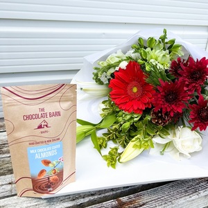 Festive Bouquet Sweet Bundle - Fresh Flowers Kaitaia