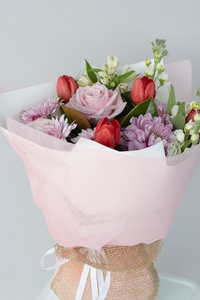 Products: Bloomin Flower Box - Fresh Flowers Kaitaia