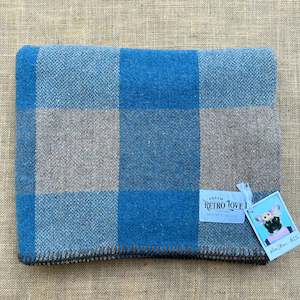 Clearance Items: *Bargain* KNEE/PRAM Lightweight Mini Wool Blanket